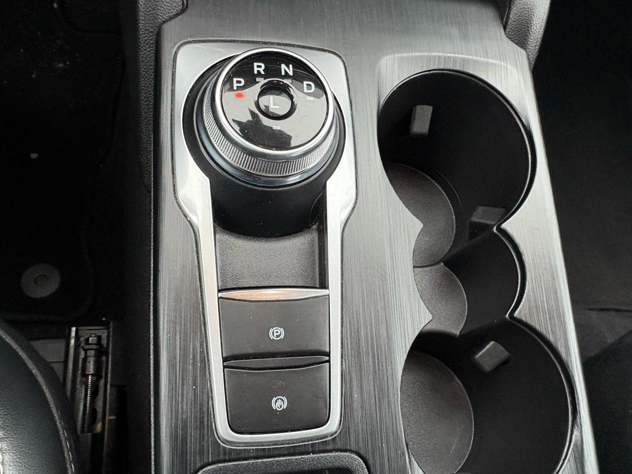 2023 Ford Escape Platinum Photo