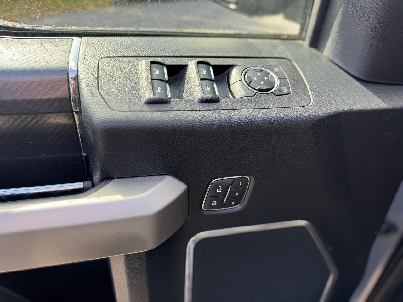 2019 Ford F-150 Lariat 4x4 Crew 145" Leather Heated Cooled Seats - Photo #20