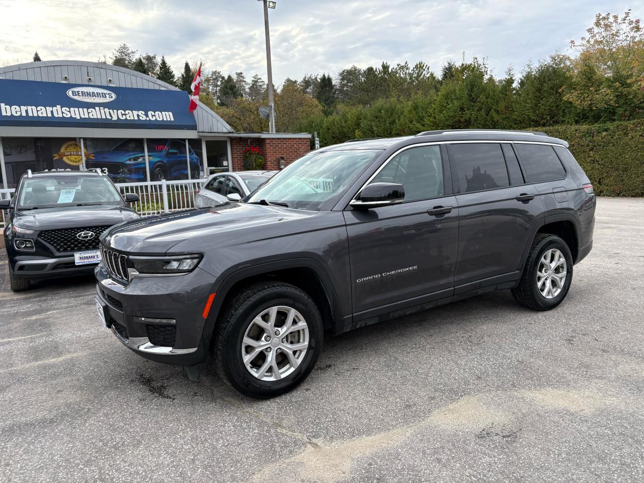 2023 Jeep Grand Cherokee L Limited- 8 passenger
