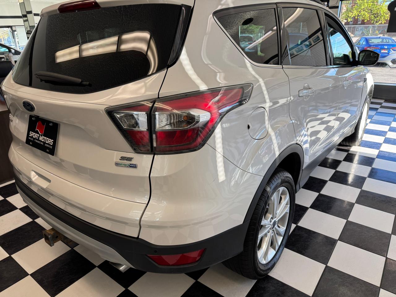 2017 Ford Escape 4WD SE+New Brakes+CAM+ApplePlay+GPS+ACCIDENT FREE Photo38