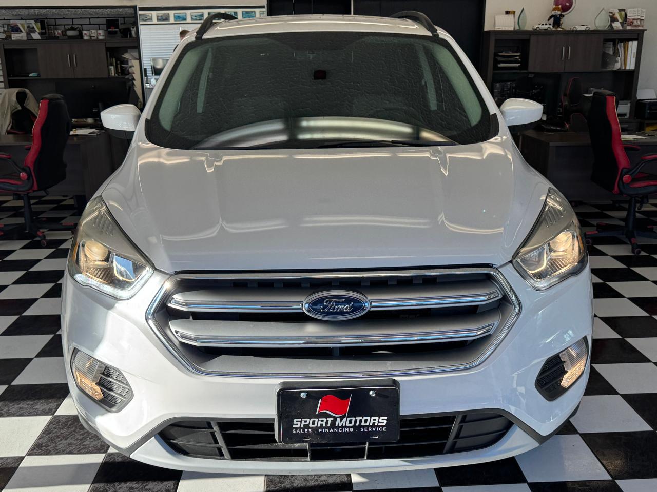 2017 Ford Escape 4WD SE+New Brakes+CAM+ApplePlay+GPS+ACCIDENT FREE Photo69
