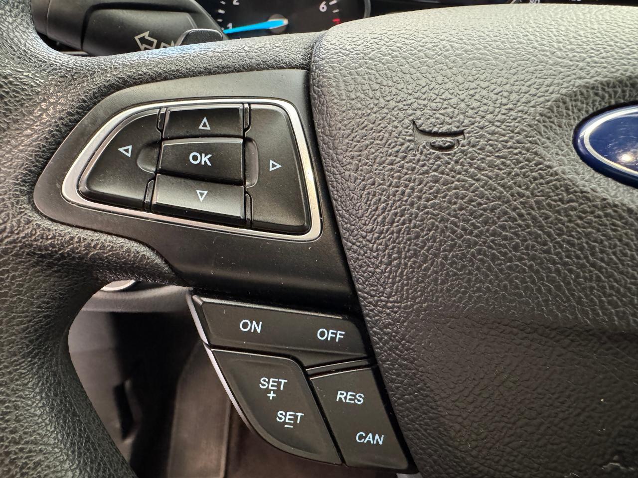 2017 Ford Escape 4WD SE+New Brakes+CAM+ApplePlay+GPS+ACCIDENT FREE Photo42