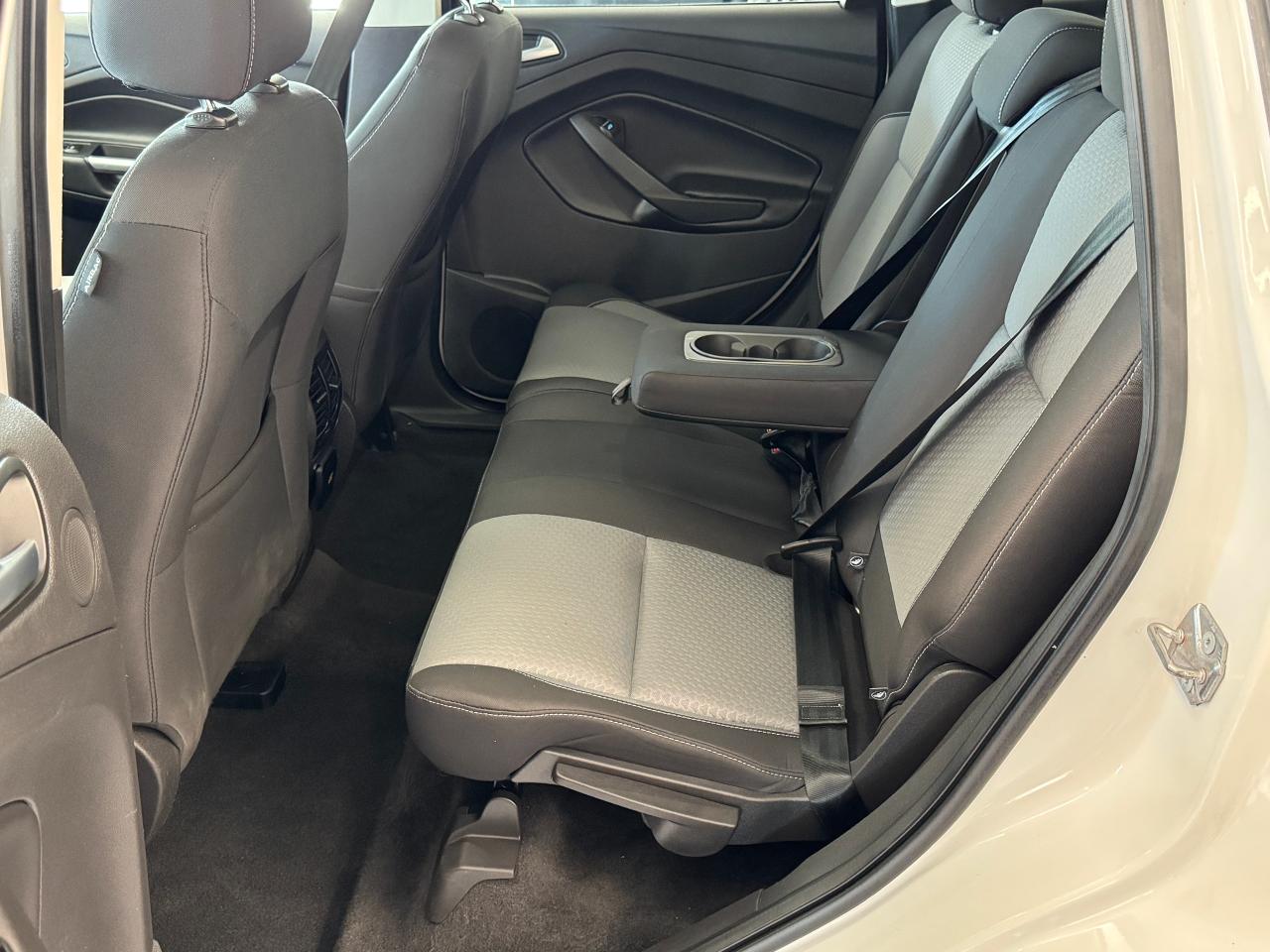 2017 Ford Escape 4WD SE+New Brakes+CAM+ApplePlay+GPS+ACCIDENT FREE Photo84