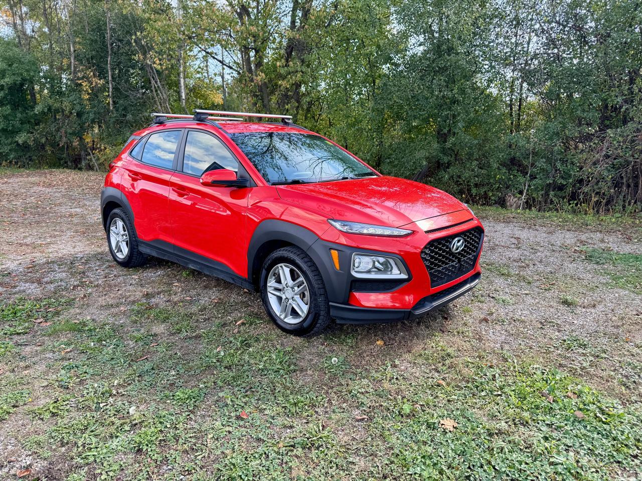2019 Hyundai KONA 2.0L Essential AWD Includes Summer / Winter tires Photo2