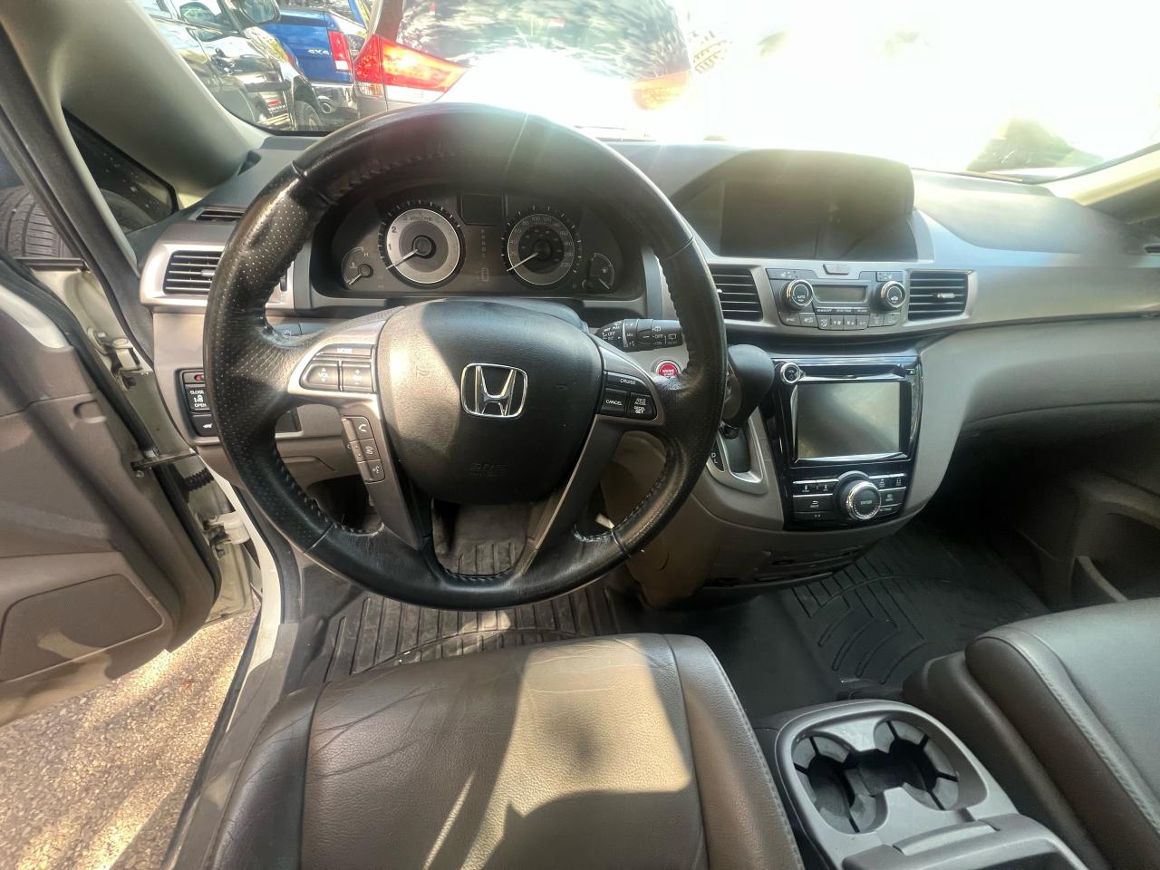 2014 Honda Odyssey EX-L - Photo #10