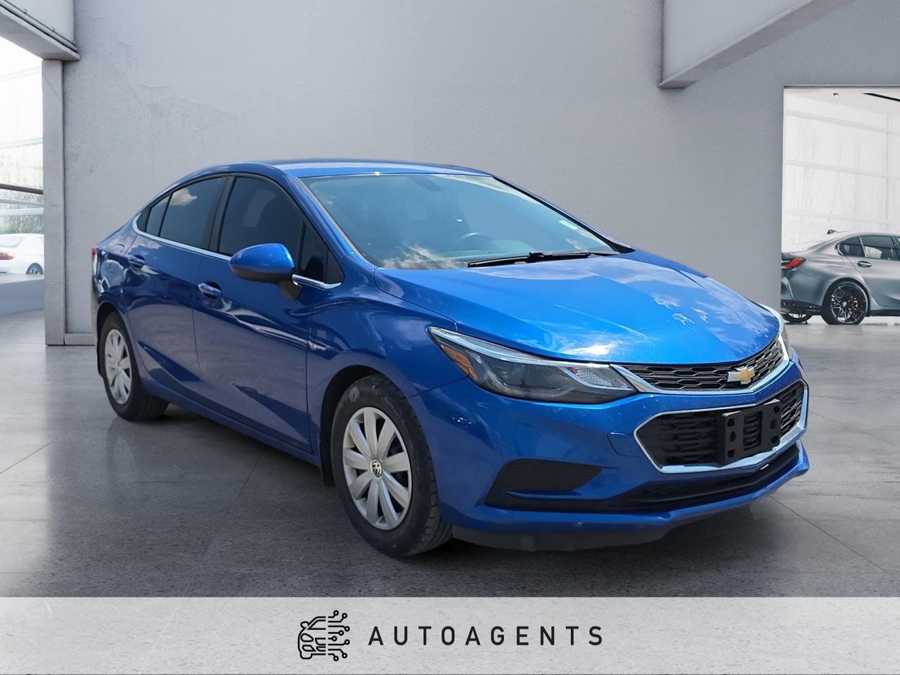 2017 Chevrolet Cruze LT AUTO Photo