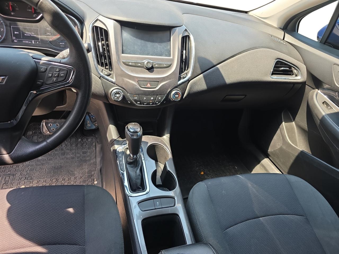 2017 Chevrolet Cruze LT AUTO Photo