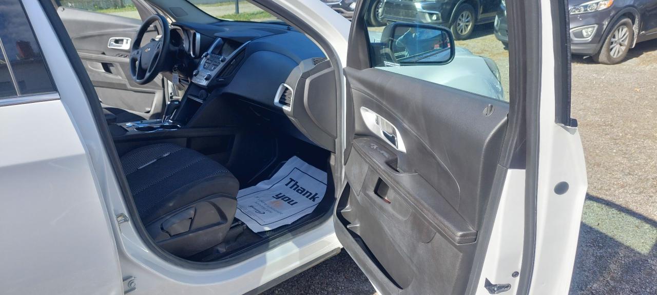 2016 Chevrolet Equinox AWD 4dr - Photo #20