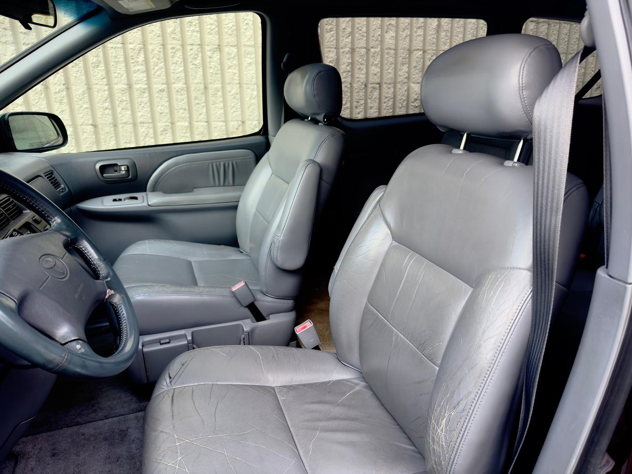 1998 Toyota Sienna LE FINANCING AVAILABLE Photo6