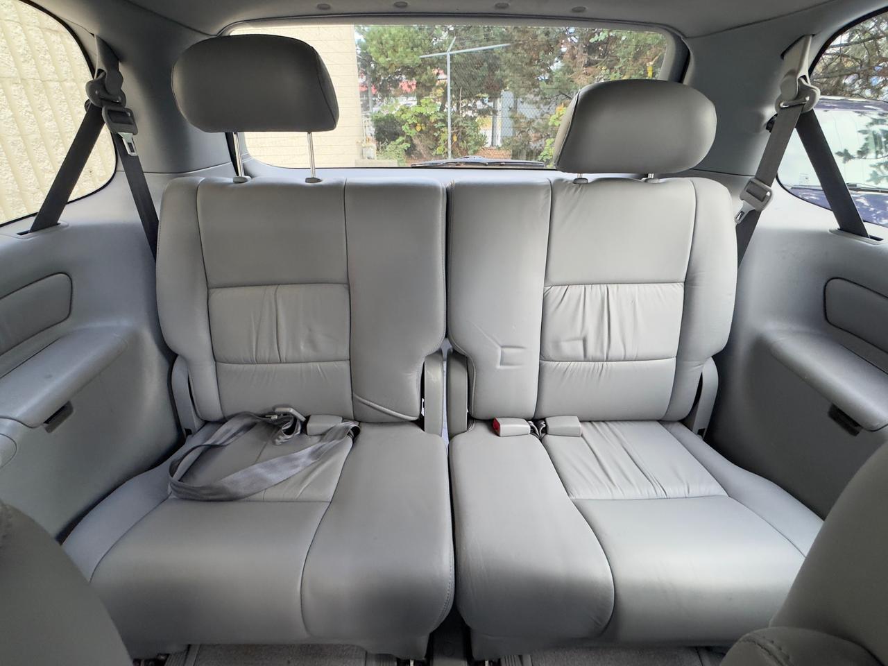 1998 Toyota Sienna LE FINANCING AVAILABLE Photo11