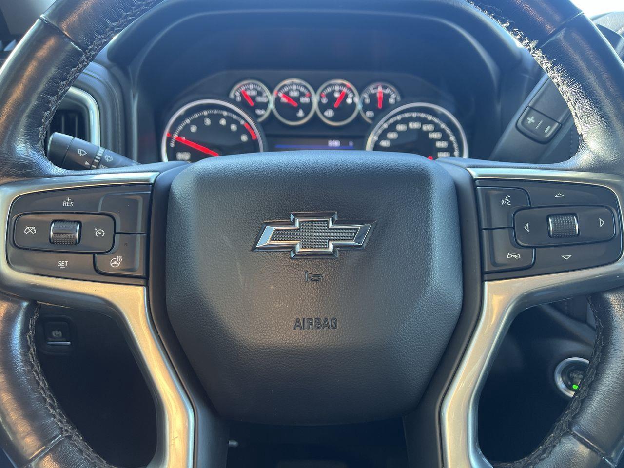 2021 Chevrolet Silverado 1500 RST 4X4, DIESEL, HEATED SEATS, NAV, SIRIUS XM, BACK UP CAM!! Photo