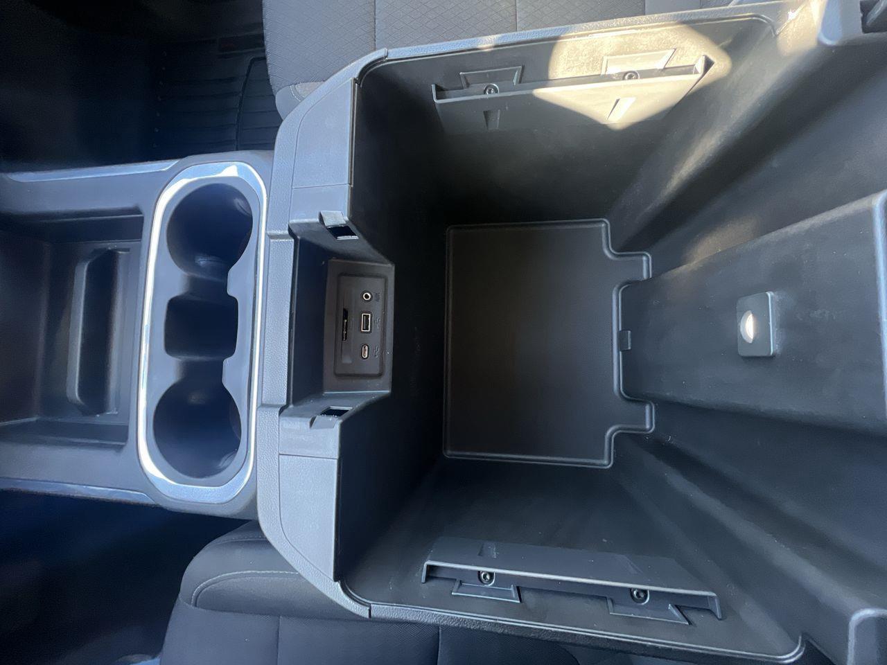 2021 Chevrolet Silverado 1500 RST 4X4, DIESEL, HEATED SEATS, NAV, SIRIUS XM, BACK UP CAM!! Photo
