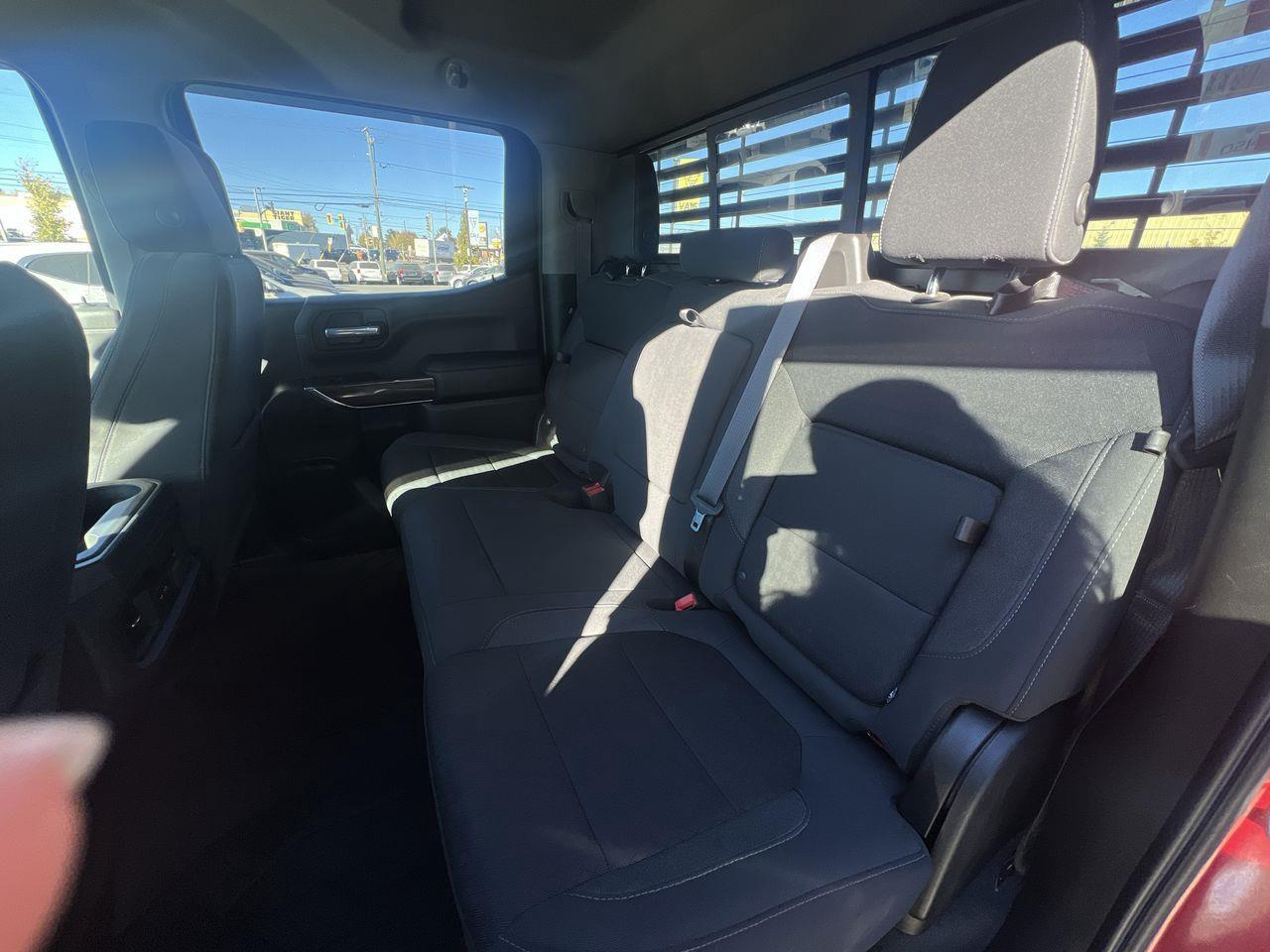 2021 Chevrolet Silverado 1500 RST 4X4, DIESEL, HEATED SEATS, NAV, SIRIUS XM, BACK UP CAM!! Photo