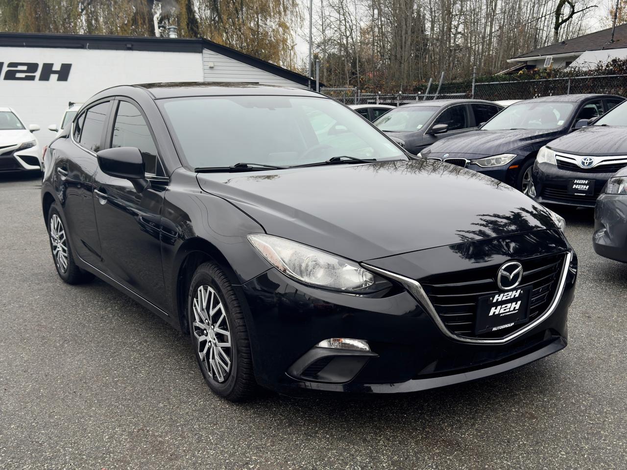 2014 Mazda MAZDA3 GS-SKY FINANCING AVAILABLE Photo3