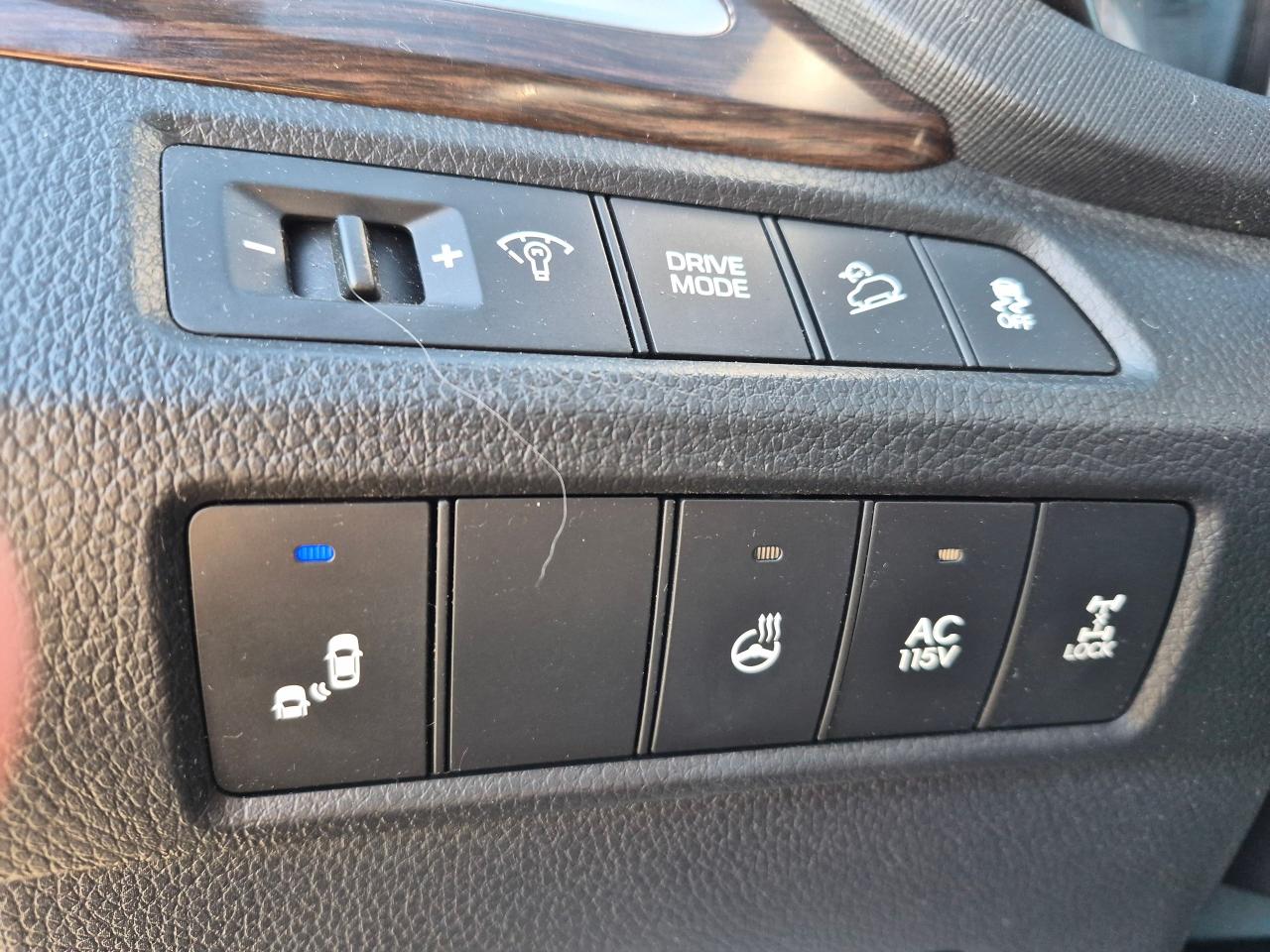 2017 Hyundai Santa Fe XL Luxury AWD 7 Pass, Lthr, Pano, Nav, Blindspot Det, - Photo #25