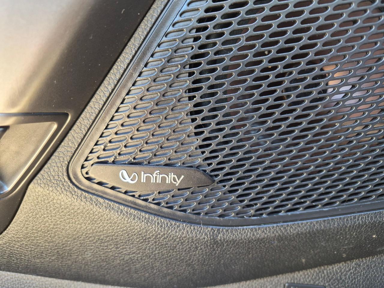 2017 Hyundai Santa Fe XL Luxury AWD 7 Pass, Lthr, Pano, Nav, Blindspot Det, - Photo #26