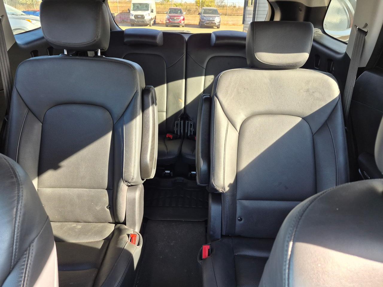 2017 Hyundai Santa Fe XL Luxury AWD 7 Pass, Lthr, Pano, Nav, Blindspot Det, - Photo #14