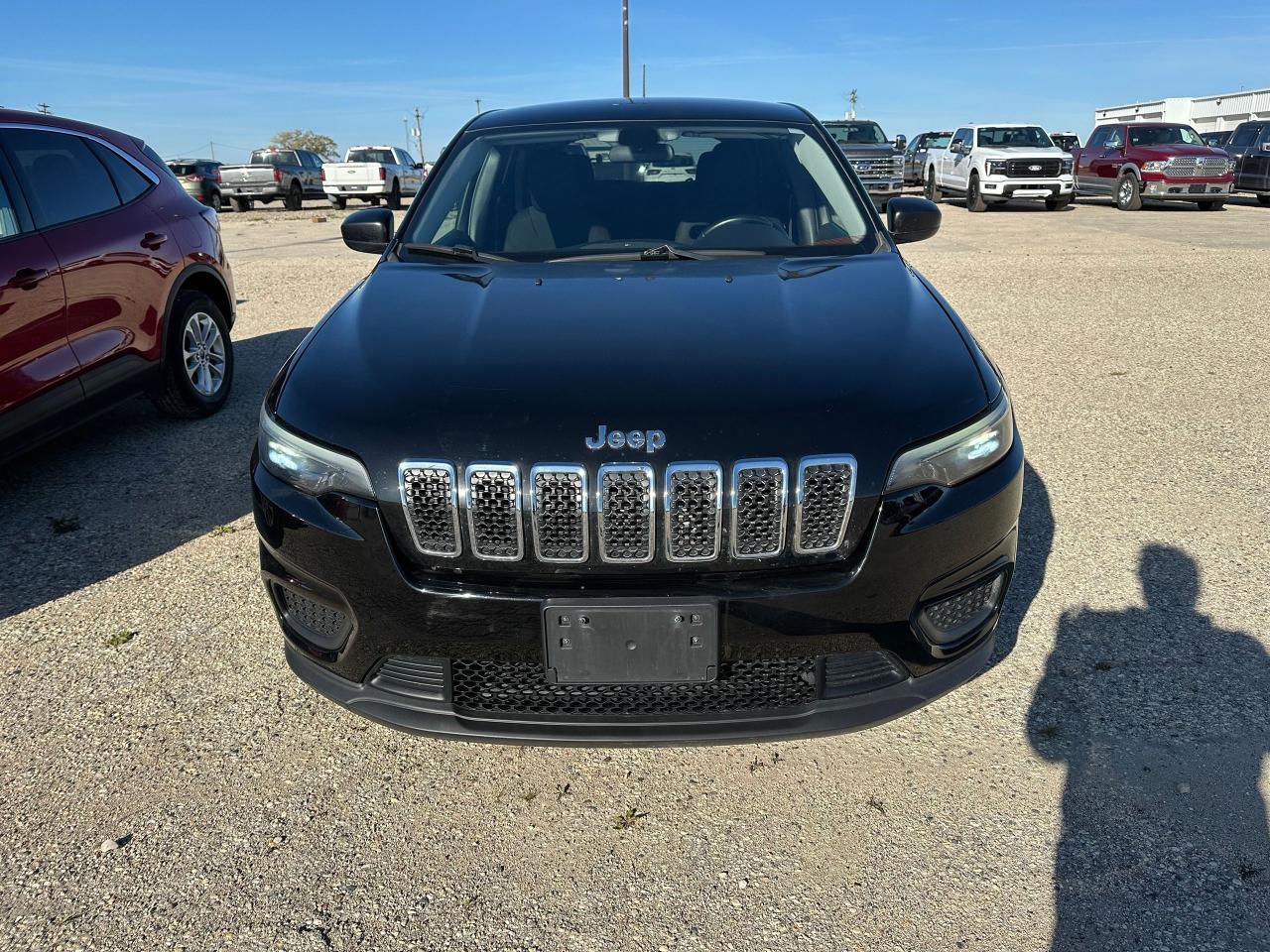2019 Jeep Cherokee Sport FWD Photo1