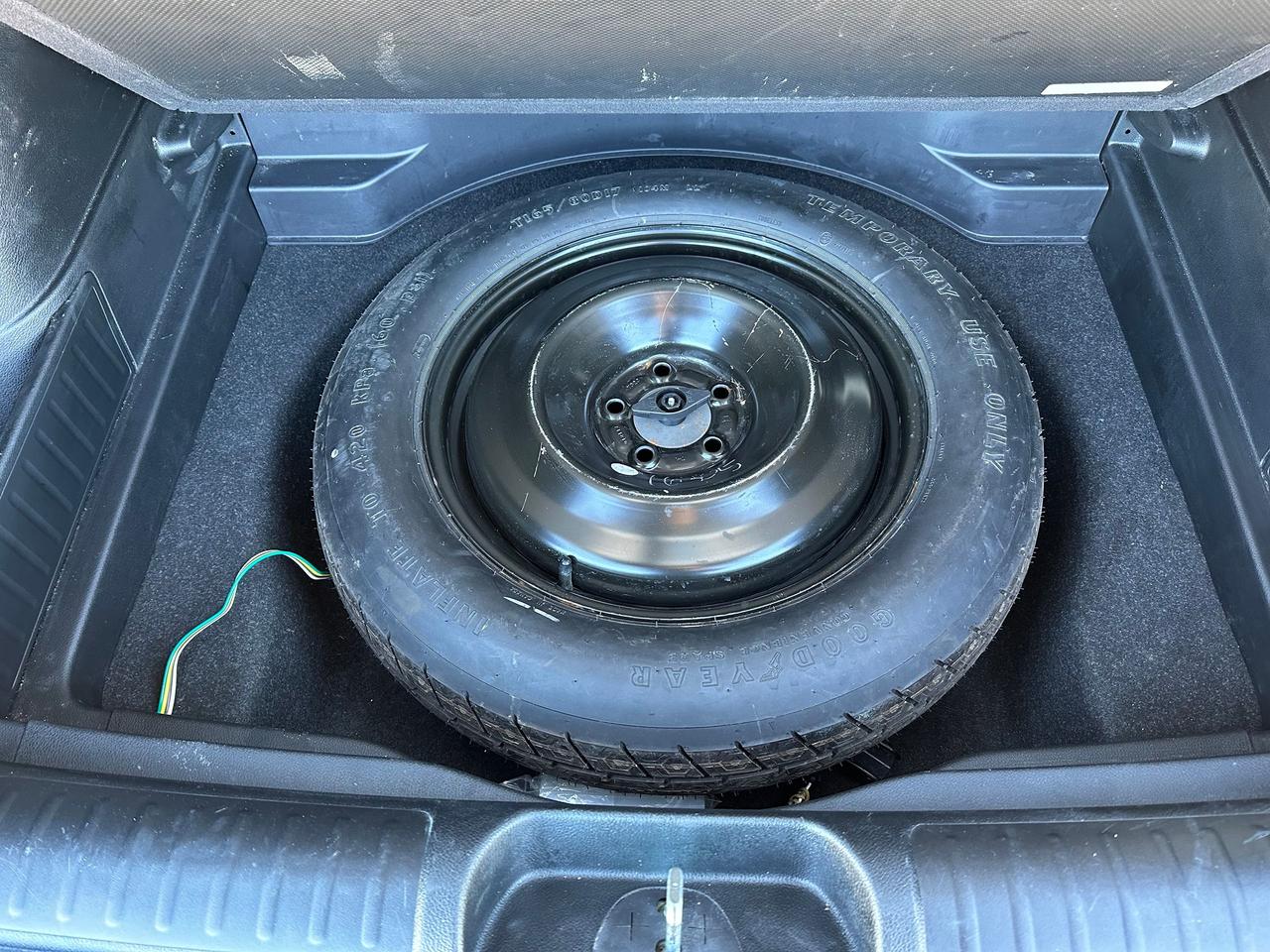 2019 Jeep Cherokee Sport FWD Photo5