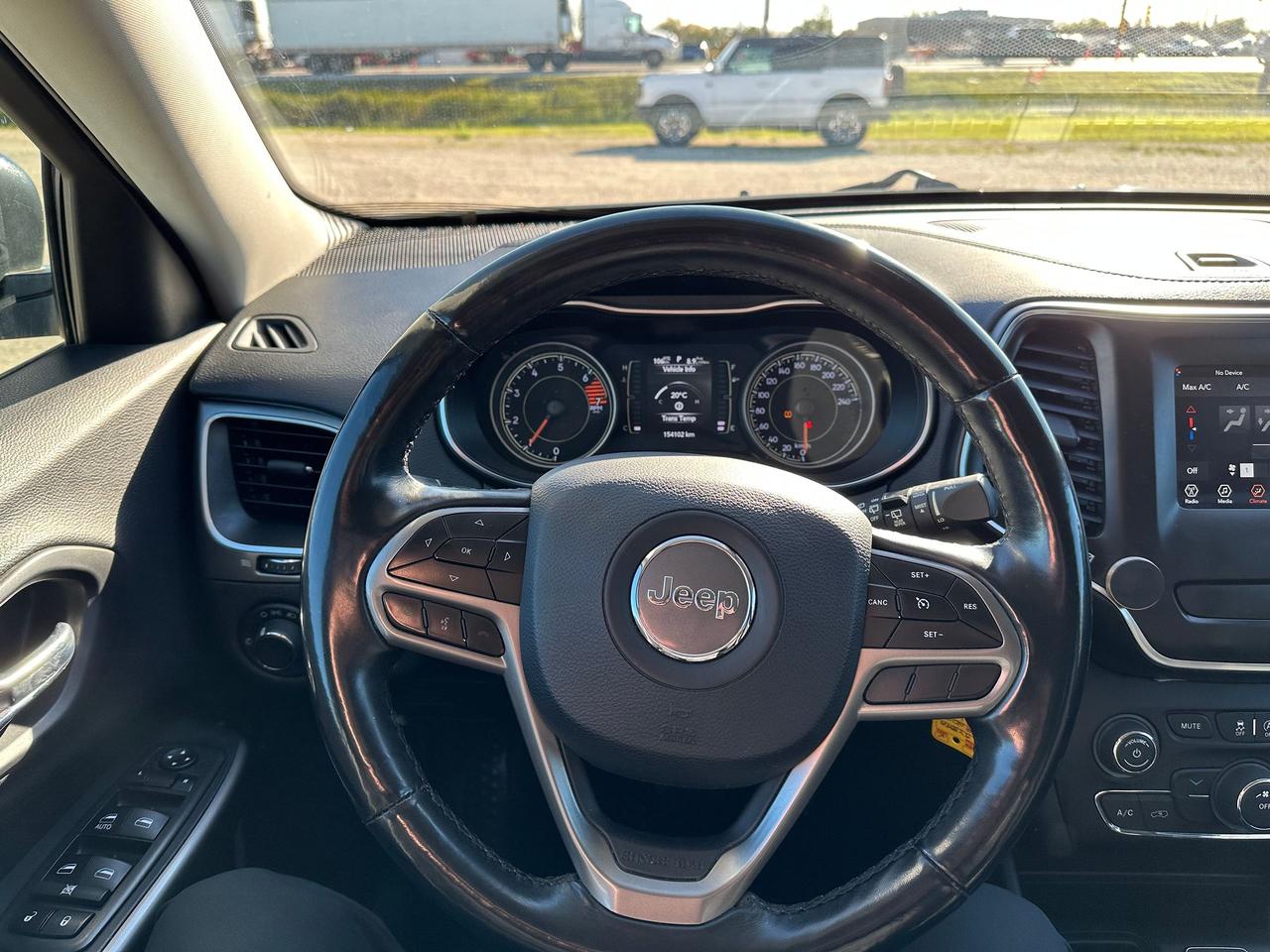 2019 Jeep Cherokee Sport FWD Photo5
