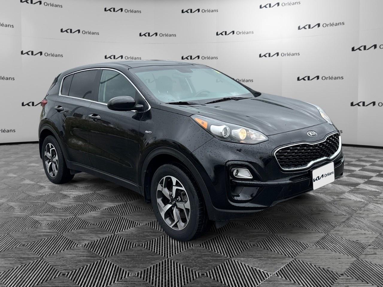 2022 Kia Sportage LX AWD Photo2