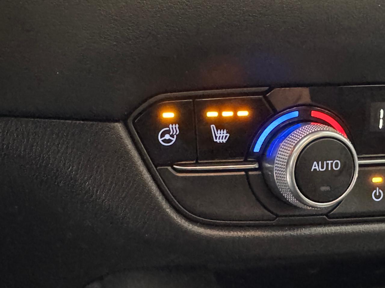 2021 Mazda MAZDA6 GS-L+Leather+Roof+Adaptive Cruise+CLEAN CARFAX Photo3