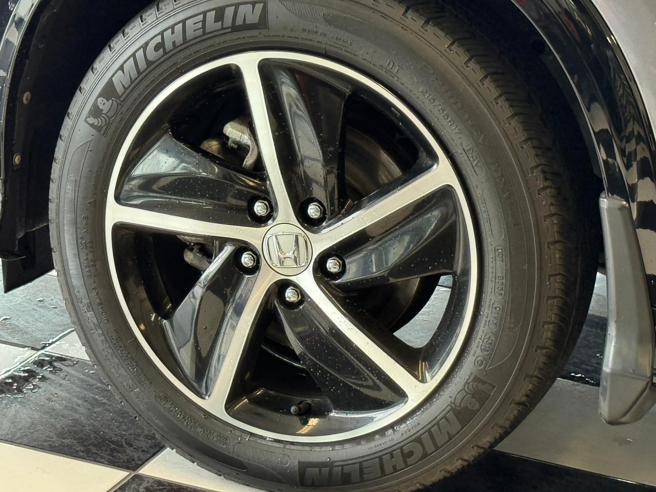 2019 Honda HR-V Sport AWD+ApplePlay+Remote Start+ACCIDENT FREE Photo