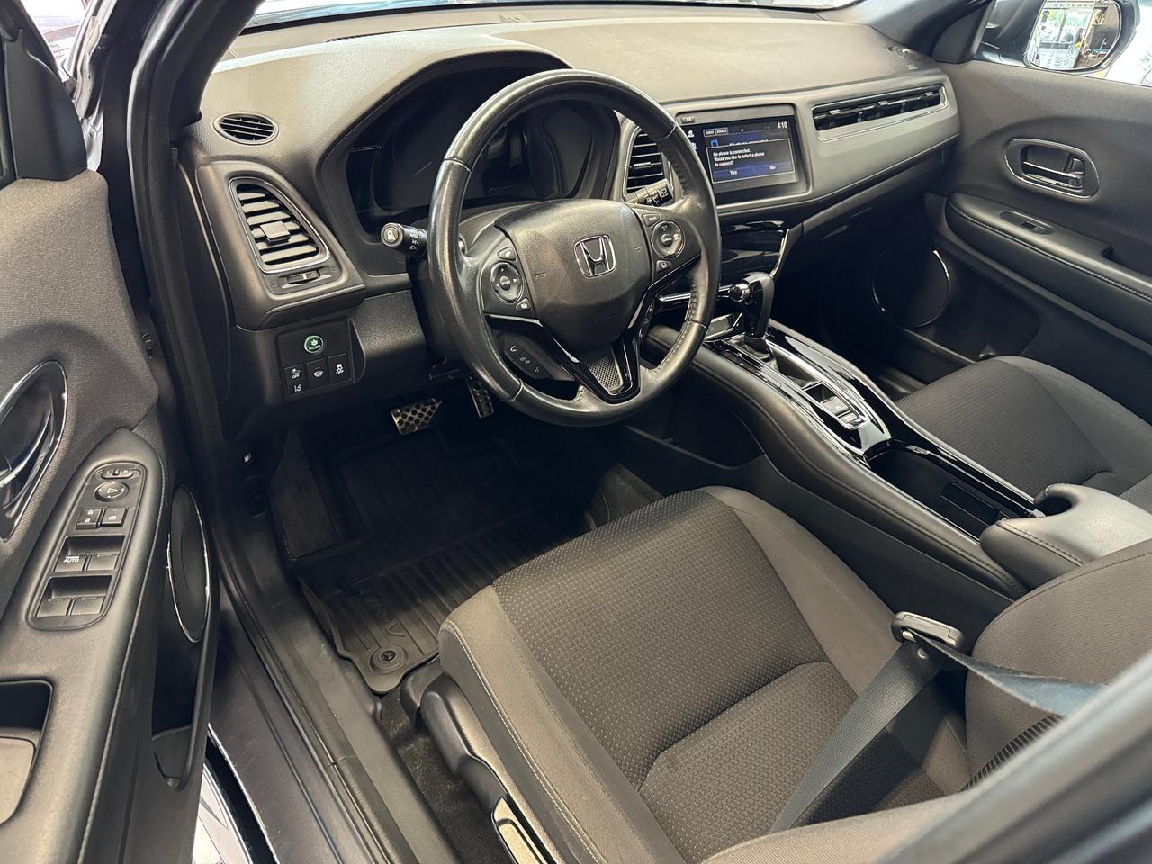 2019 Honda HR-V Sport AWD+ApplePlay+Remote Start+ACCIDENT FREE Photo