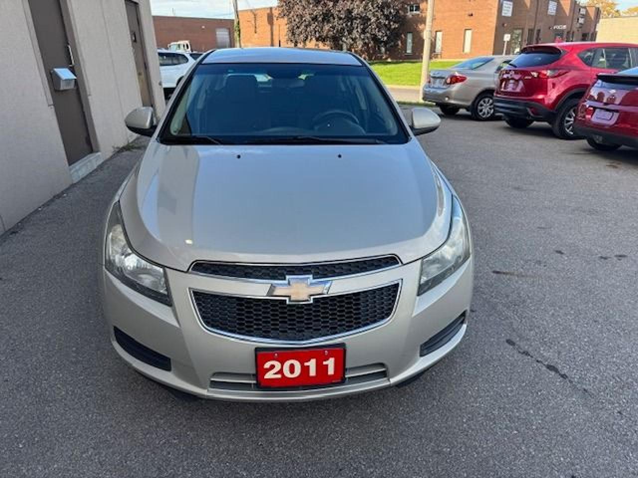 2011 Chevrolet Cruze 4dr Sdn LT Turbo+ w/1SB 1 OWNER,ACCIDENT FREE - Photo #2