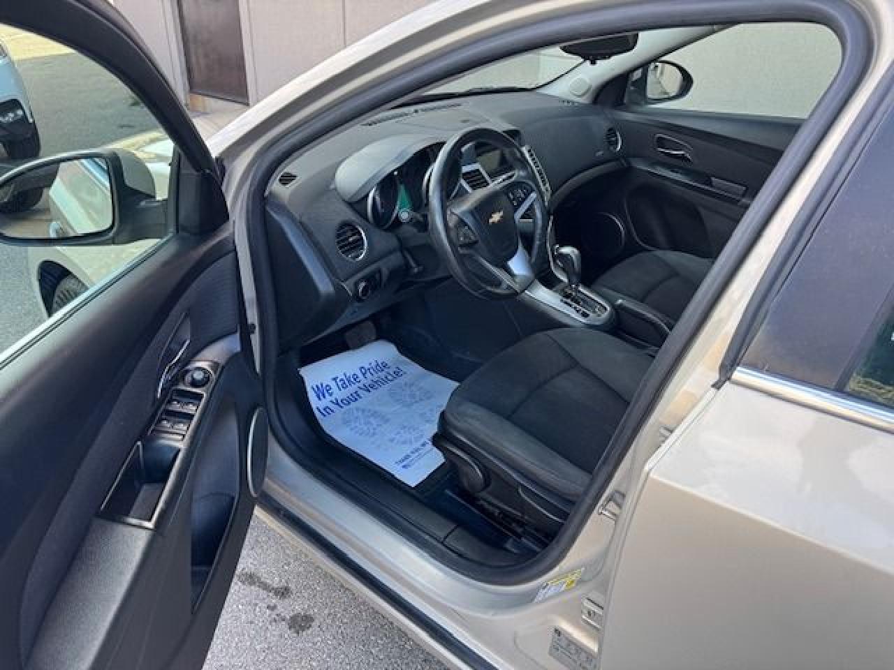 2011 Chevrolet Cruze 4dr Sdn LT Turbo+ w/1SB 1 OWNER,ACCIDENT FREE - Photo #8