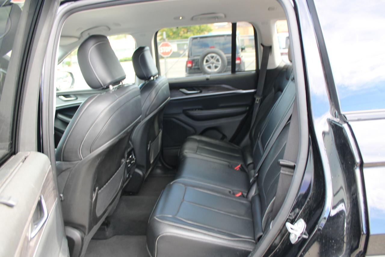2023 Jeep Grand Cherokee Limited - Photo #18