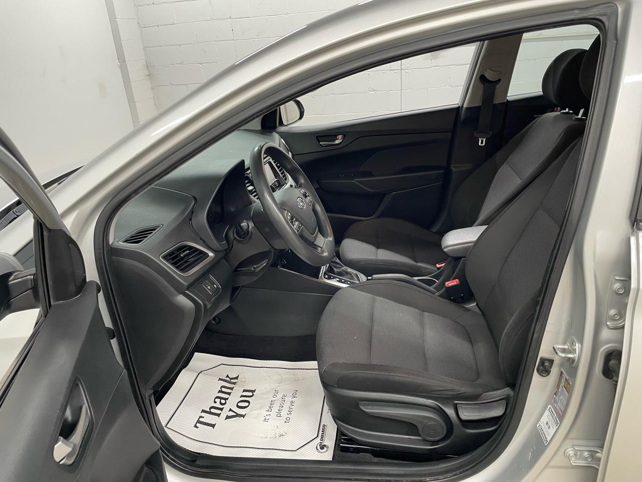 2019 Hyundai Accent Preferred Photo7