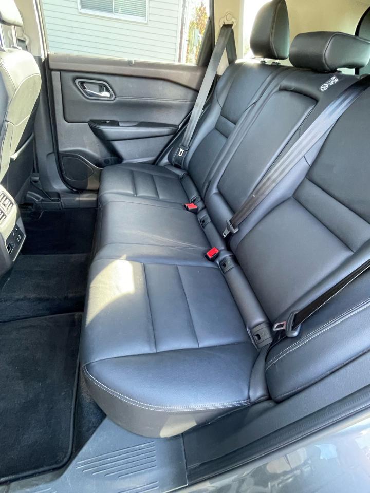 2023 Nissan Rogue SL - Photo #11