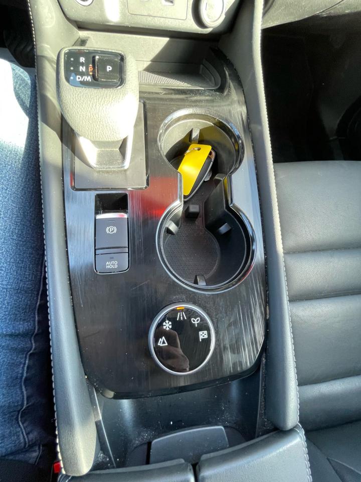 2023 Nissan Rogue SL - Photo #9