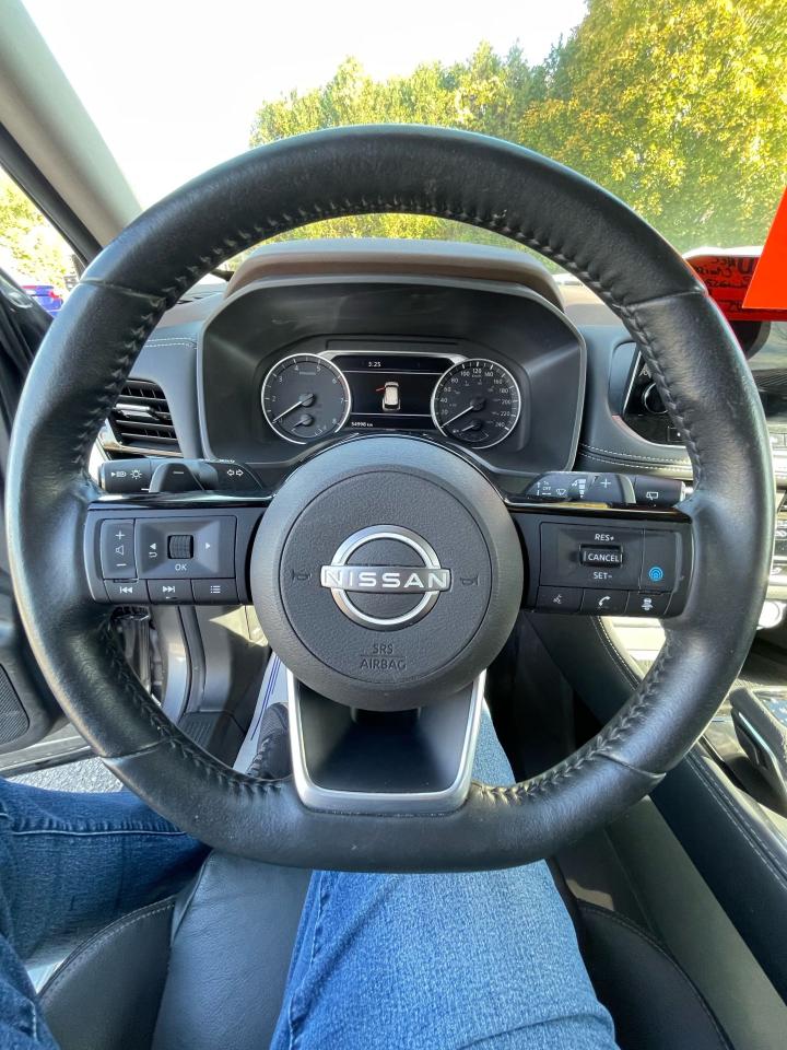 2023 Nissan Rogue SL - Photo #6