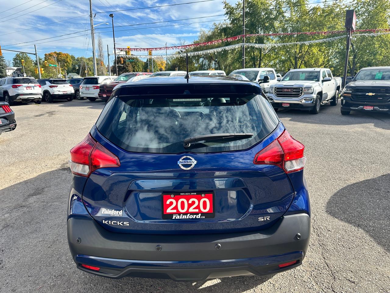 2020 Nissan Kicks SR Heated-Leather SkyCam CarPlay BOSE RemStart XM Photo3