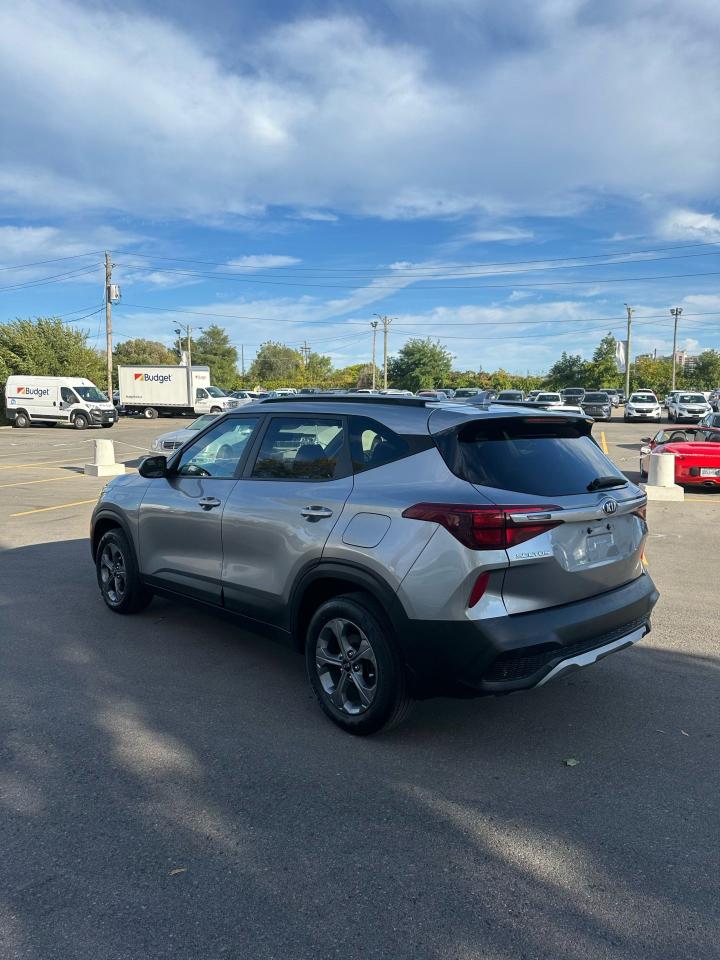 2021 Kia Seltos LX - Photo #2