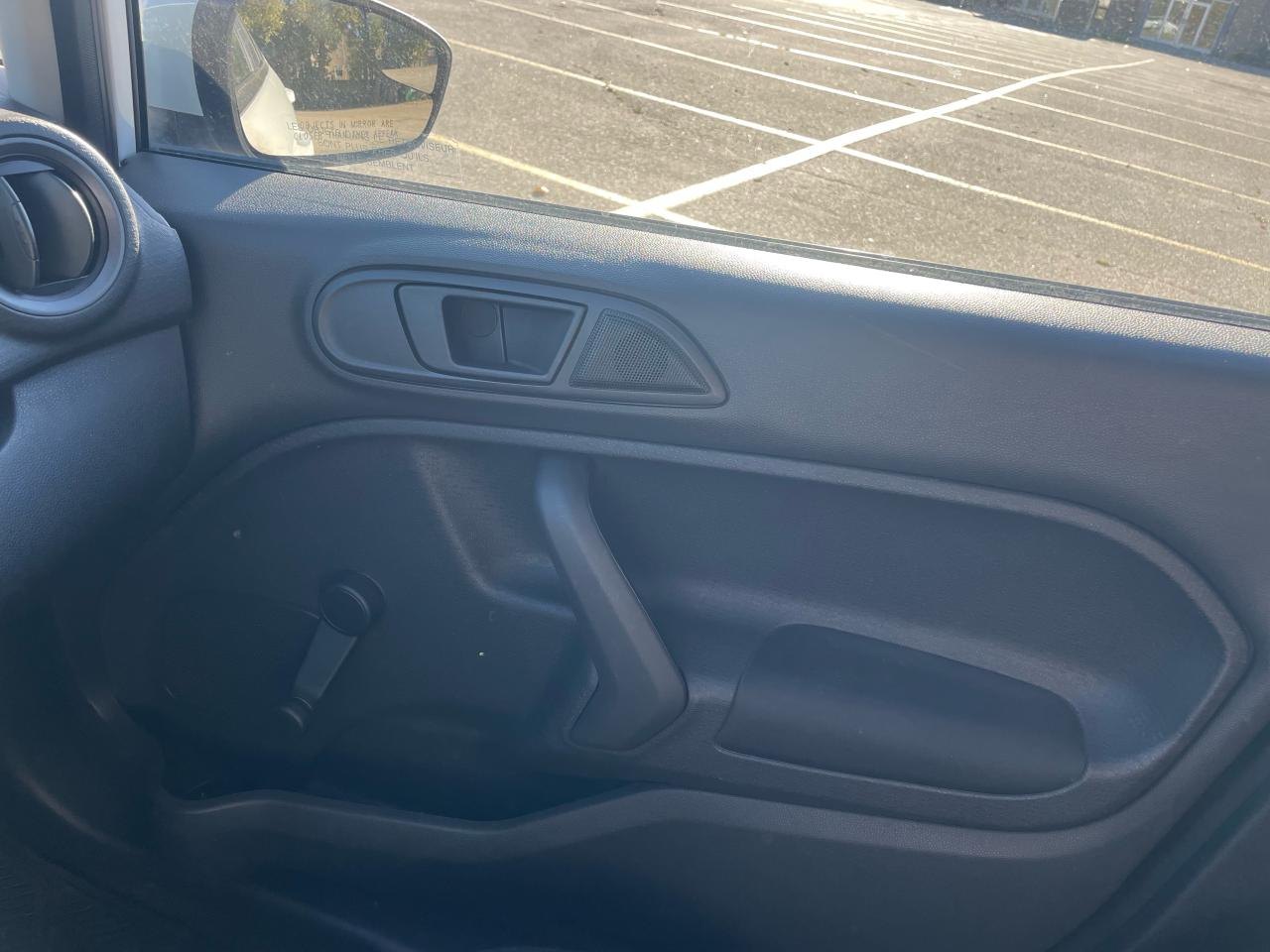 2016 Ford Fiesta S - Photo #12