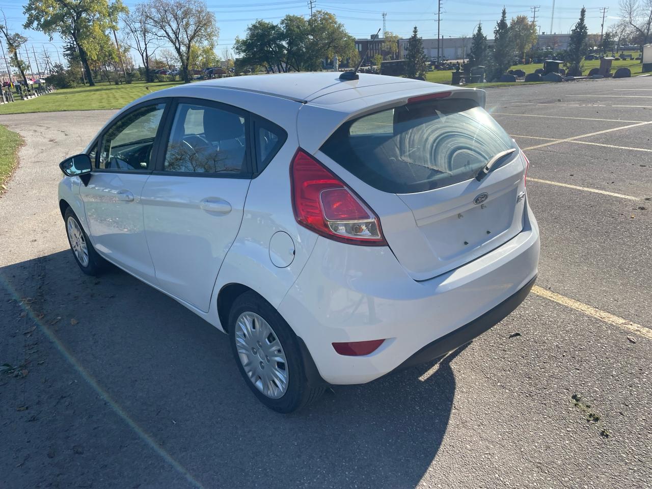 2016 Ford Fiesta S - Photo #7