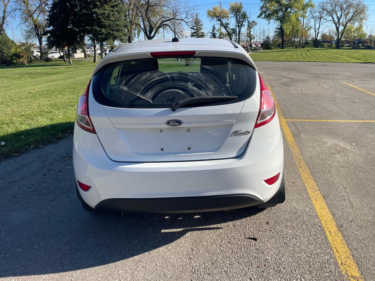 2016 Ford Fiesta S - Photo #6