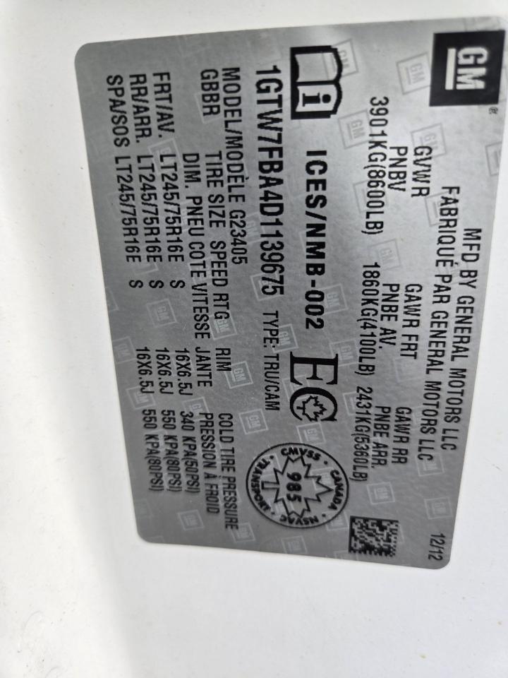 2013 GMC Savana Cargo Van  - Photo #15