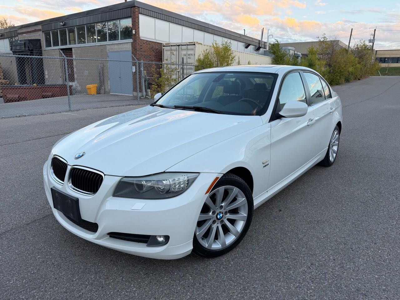 Used 2011 BMW 3 Series 328i xDrive Executive Edition for sale in North York, ON