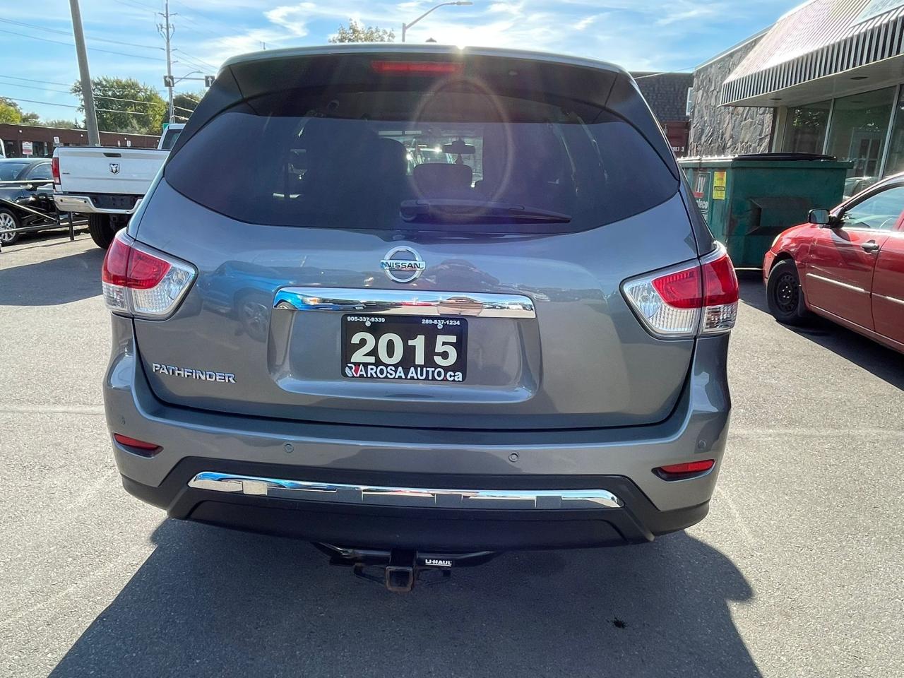 2015 Nissan Pathfinder 7PASSENGER LOW KM ONE OWNER SAFETY CERTIFED Photo4