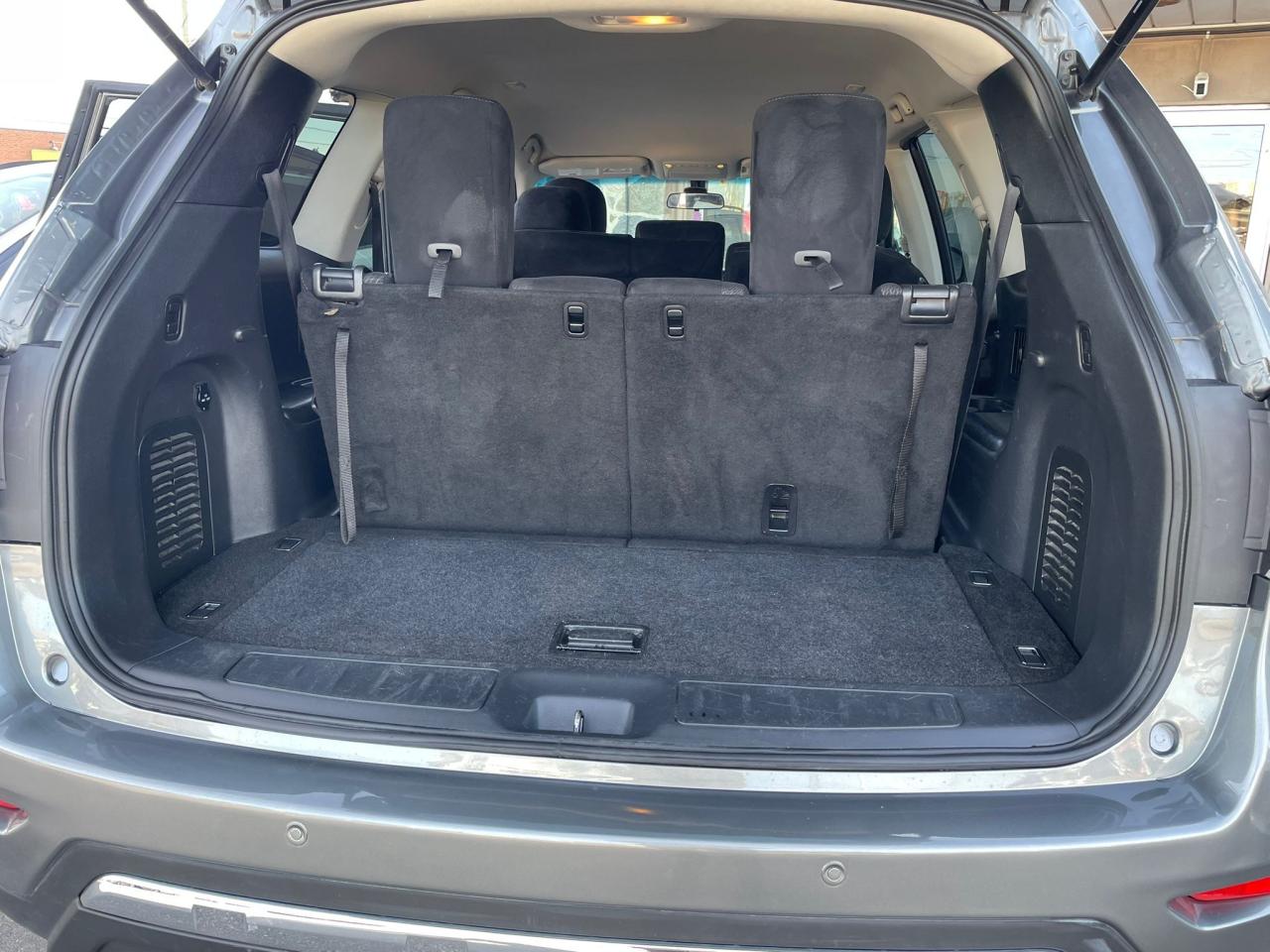 2015 Nissan Pathfinder 7PASSENGER LOW KM ONE OWNER SAFETY CERTIFED - Photo #12