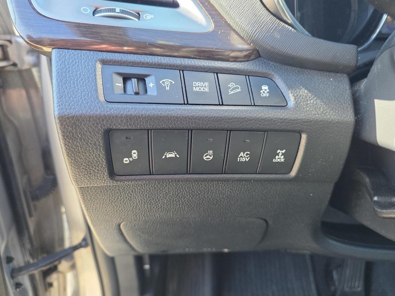 2017 Hyundai Santa Fe XL Ultimate Awd - Photo #14