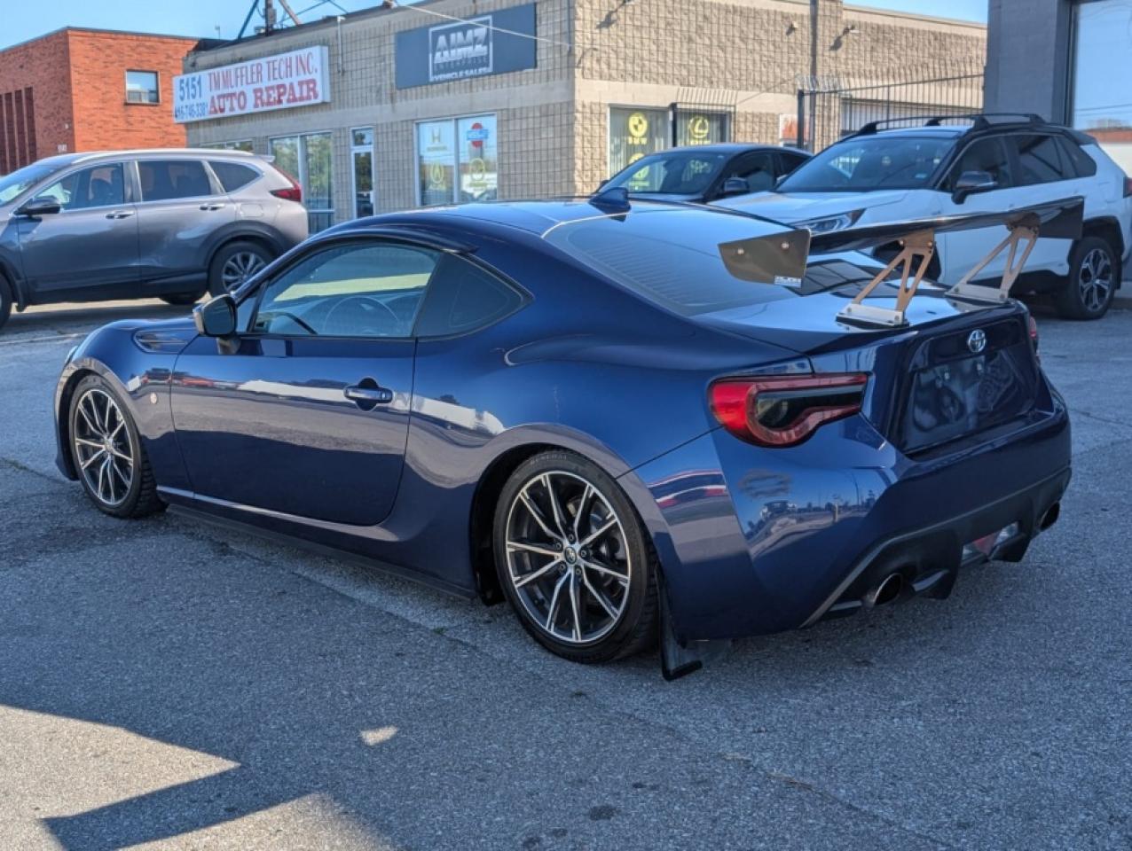 2017 Toyota 86 MANUAL ** CARBON FIBER WING * TOUCH SCREEN - Photo #4