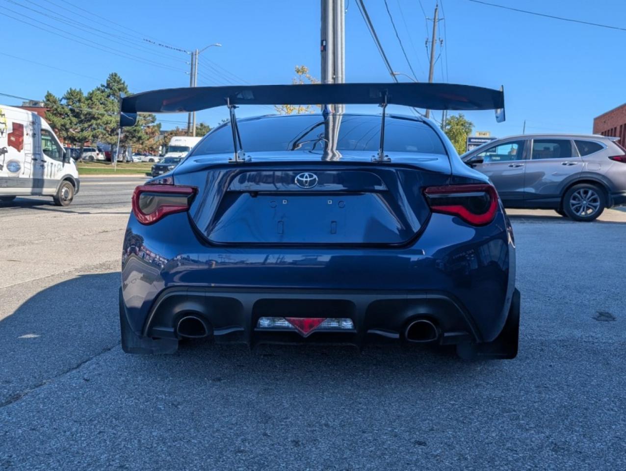 2017 Toyota 86 MANUAL ** CARBON FIBER WING * TOUCH SCREEN - Photo #7