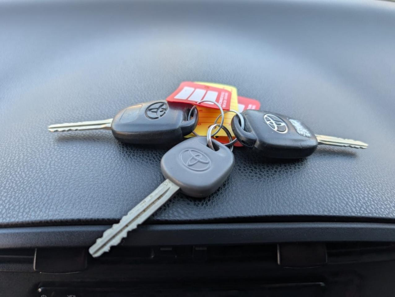 2017 Toyota 86 MANUAL ** CARBON FIBER WING * TOUCH SCREEN - Photo #18