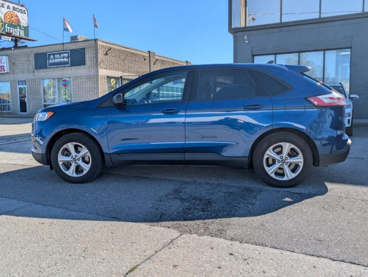 2021 Ford Edge SE / AWD / CARPLAY / LOW MILAGE / REVERSE CAMERA - Photo #4