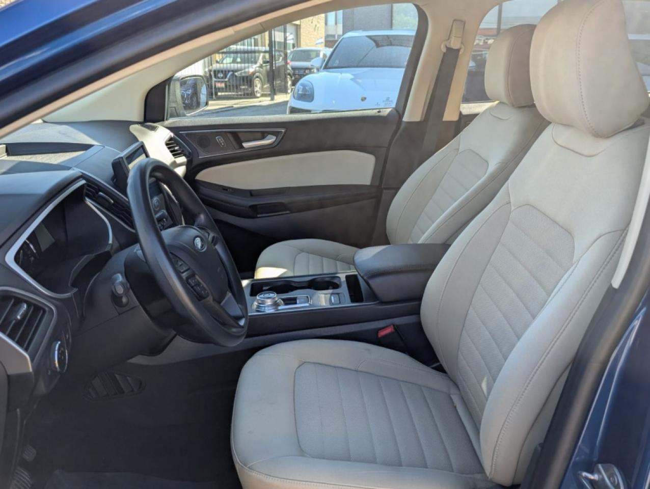 2021 Ford Edge SE / AWD / CARPLAY / LOW MILAGE / REVERSE CAMERA - Photo #10